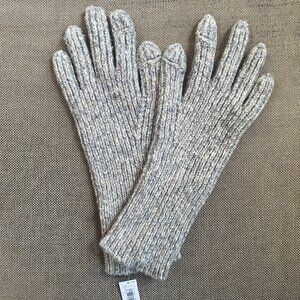 Banana Republic Ribbed Knit Gloves